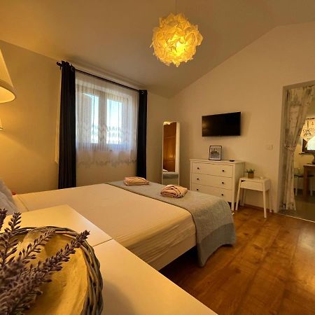 Apartment Cozy&Quiet Rovinj Buitenkant foto
